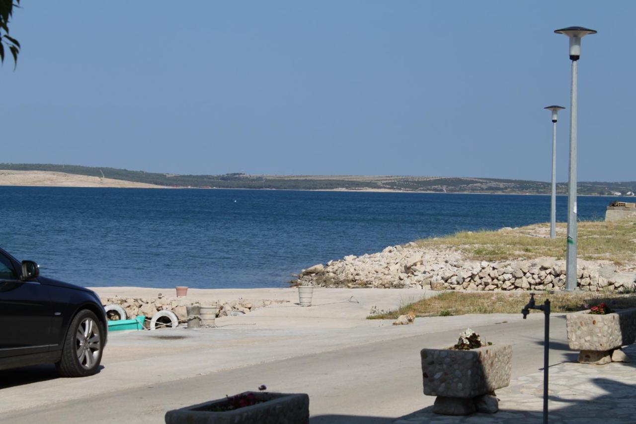 Apartments By The Sea Kustici, Pag - 6335 Zubovici Exterior photo