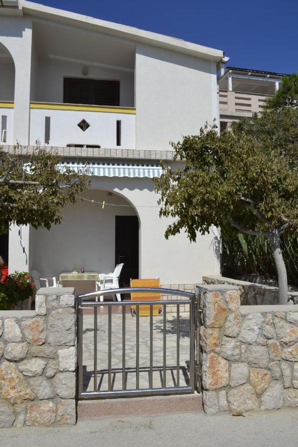 Apartments By The Sea Kustici, Pag - 6335 Zubovici Exterior photo